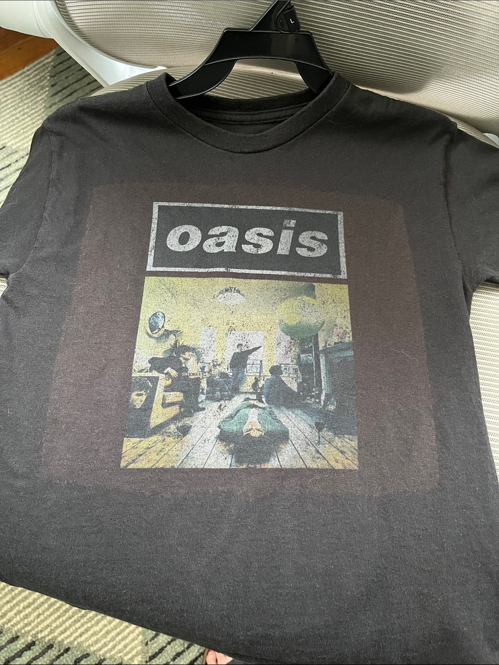 Oasis Black Graphic Tee Kids - size Medium